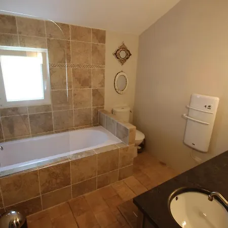 La Bastide-d'engras Sleeps 6 Pool Wifi Villa